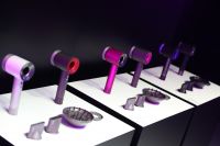 戴森推出Dyson Corrale美发直发器   持续深入头发科学