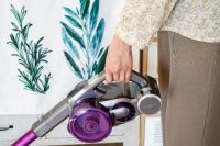 家务清洁很累心？吉米上手把无线吸尘器帮你轻松做家务