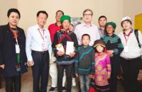 许荣茂： 雪中送炭  三十载大爱绘就世茂公益蓝图