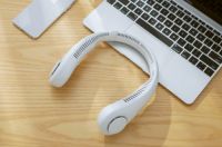 小红书被它“刷屏”，几素无叶挂脖风扇究竟火在哪？