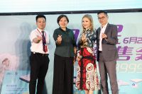 欧亚达家居麻城商场四周年庆火爆举行 明星助阵数千人互动