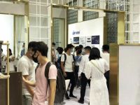 鸿景源新潮衣柜拉手惊艳亮相中国建博会