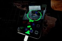 大屏手机何必费电 这款新品给你不一样的体验