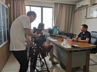 浙江电视台专访熊熊集团，解读熊熊门业的成长密码