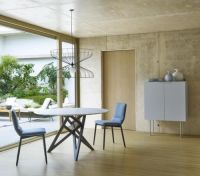 Ligne Roset餐桌，带来味蕾与精神的双重慰藉