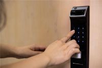 智能时代 锁住对父母的爱