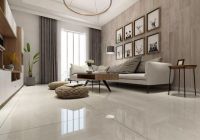 拖完地瓷砖发腥臭味 怎么回事儿？