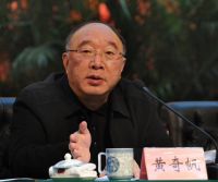 空置房“烂大街”，房价为何还死撑不降？黄奇帆3字道破“真相”