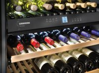 德国LIEBHERR利勃海尔高端酒柜，独立三温区打造灵活储酒新体验！