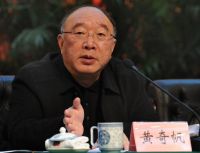 房价为何“死撑不降”？潘石屹一语戳中要害，黄奇帆也说出了真相