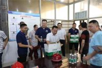 荣旺瓷砖一行走进车间“送清凉”