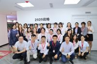 李秀林的双面美好生活