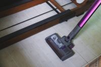 吉米小轻杆P7无线吸尘器 开启家居清洁“轻”时代