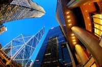 682万订金不要了？！香港楼市突现退订潮，豪宅要凉凉？租金要100年才回本...