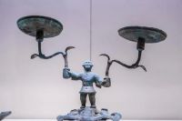 为何月影家居专注用铜做灯？