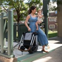 Nuna TRIV婴儿推车焕新上市，明星同款再启新风潮