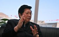 最后仨月该不该买房？专家隔空“互撕”，王石、冯仑观点不谋而合