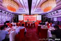 走进西蒙电气 促进专业深度共赢 | 采筑【超级工厂】