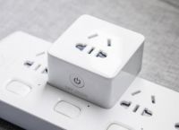 有颜有实力——和目Wi-Fi智能插座
