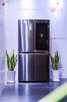 LG OLED成游戏电视行业标杆！“百万用户选择”透视窗冰箱亮相助力发布会
