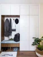 爱琴格定制攻略:玄关鞋柜这样设计,碰上雨季也不用怕!