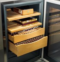 如何储存高端雪茄？利勃海尔Humidor ZKes 453雪茄柜恒温恒湿，打造适宜环境