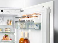 Liebherr利勃海尔全嵌入式冰箱，打造时尚一体化现代厨房