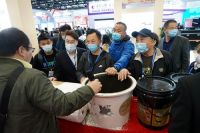 西牛皮现制防水引爆中国国际防水展！