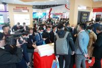 西牛皮现制防水引爆中国国际防水展！