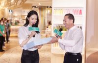 全棉时代品牌代言人童瑶出席会员见面会 分享环保心得 互动签名送棉礼