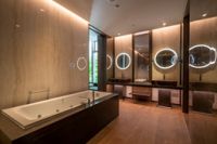 广州卓美亚,与Bette贝缇沐浴现代奢华