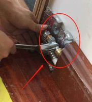 装地暖太麻烦，现在流行用踢脚线供暖，不仅省钱省事还不占地方