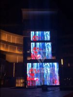 新零售正在风口，巨头企业纷纷入局，高颜值铁歌科技贴膜瀑布屏升级商场门店形象