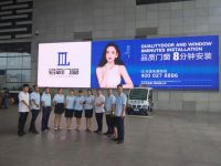 铝霸门窗广告全线登陆高铁大动脉，品牌推广驶入高速道