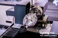 坚定办好3月18-21日第26届古镇灯博会 打造品牌贸易巨舰