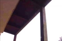 河南女子私建阳光房，竟要求楼下业主出一半钱：我的底是你的顶！