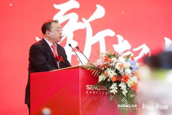 中国五金制品协会吸油烟机分会副秘书长、嵊州厨具协会秘书长张晓钟