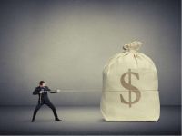 首次集中供地“哑炮”背后：平均每天1.5家房企面临破产