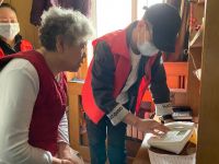 城市副中心居家养老服务“一键呼”:话机一部,从“救急”到“必需”