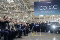 大厂纷纷造车,工程师不够用了