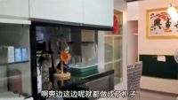 实拍香港一家四口的房子：59平米4房，价值750万，阳台成亮点