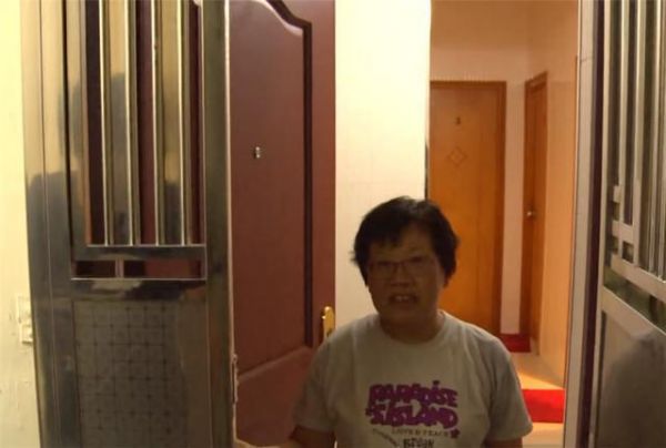 59岁香港阿姨住7年劏房，在6㎡的蜗居中努力生活，网友：太难了
