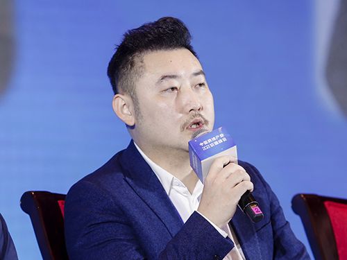 龙记泰信集团执行总裁 杨江辉