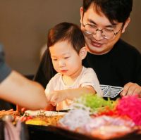 如何给孩子高质量的陪伴?建议家长尤其做好件事