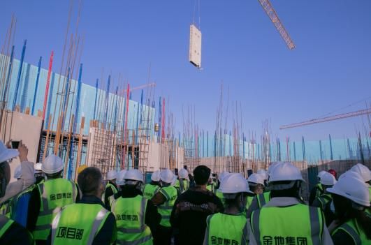 辽宁现代建筑产业技术交流大会 金地峯范项目观摩现场