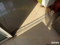 厨房推拉门我换了3次，才搞明白是吊轨好还是地轨好，建议你看看