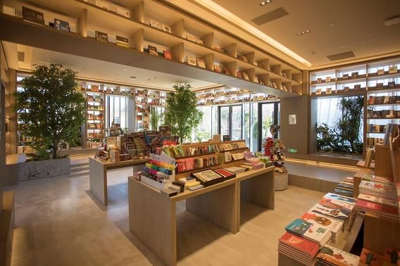 青岛首家中信书店走进阿朵，美好的思想和生活共同绽放