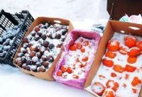 辽宁一楼房漏水楼道被冰封变冰帘洞，东北的冬天到底冷到什么程度？