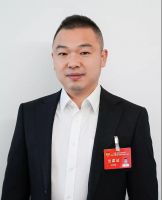 人大政协两会季：代表委员中的亚士人