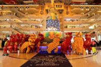 大年初八醒狮送福!罗浮宫喜迎启市,开工大吉!